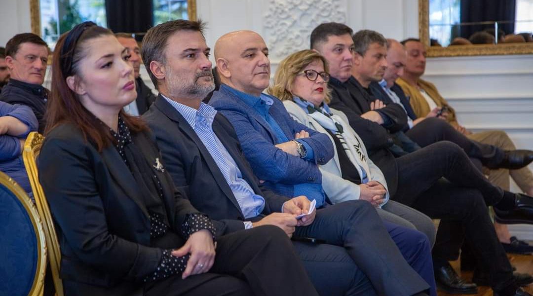 Fjala e kryetarit në detyrë të PD, Alibeaj, në takimin prezantues të kandidatit të PD për Tiranën, Roland Bejko