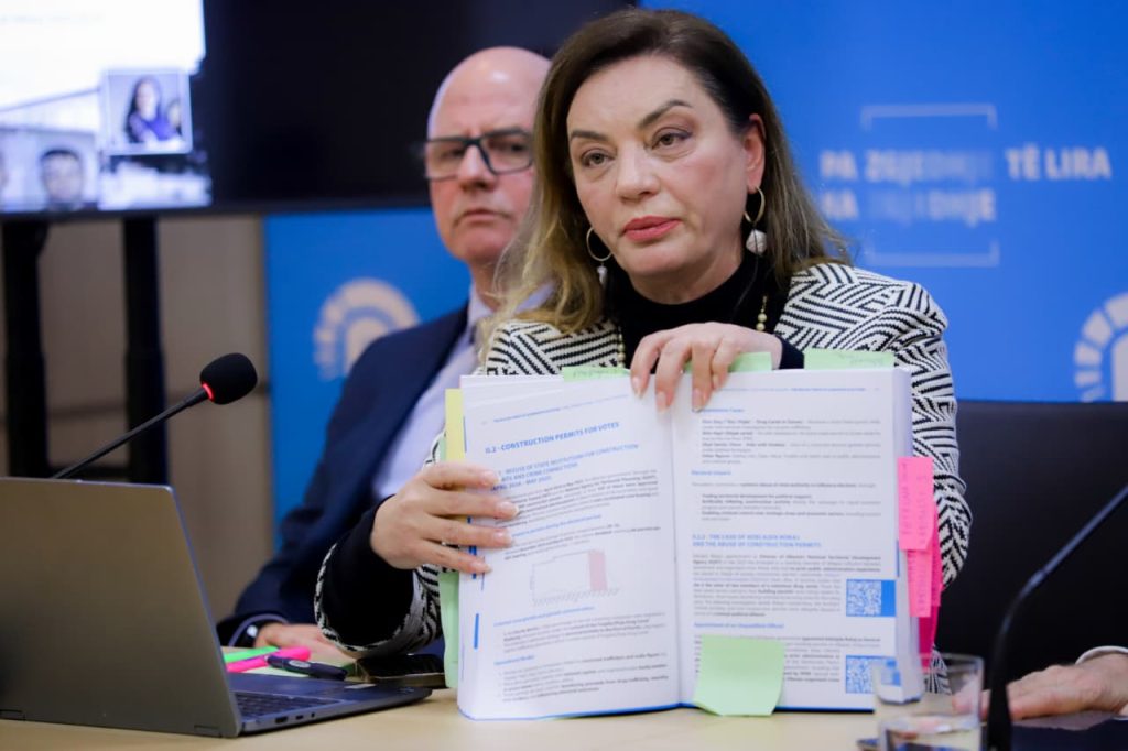 Masakra zgjedhore/ Vokshi: Publikojmë librin me 2543 raste të verifikuara abuzimi gjatë farsës elektorale të 11 Majit