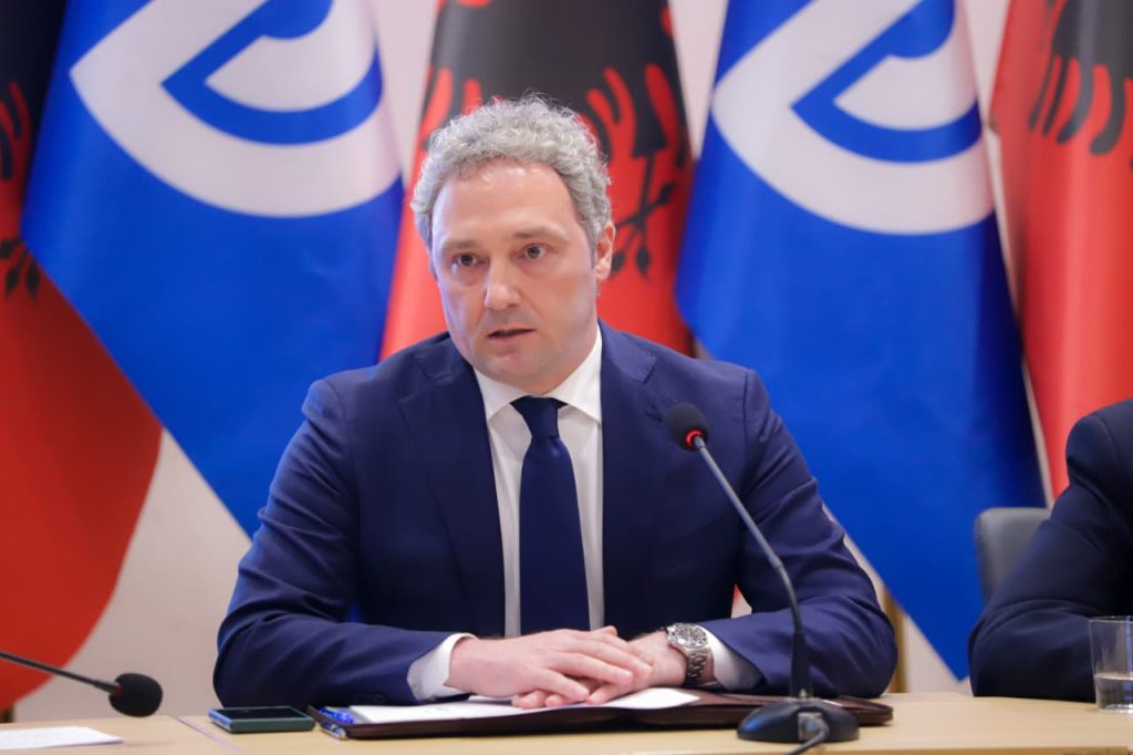 Spahia: Minimumi jetik e drejtë kushtetuese, jo lëmoshë. Qeveria rrit çmimet, injoron nevojat e shtresave më vulnerabël