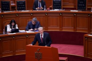 Berisha: Rama e ka shndërruar parlamentin në leckën e tij, nuk bëni debat për integrimin se nuk doni të flitet për Lubinë