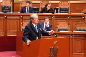 Reforma territoriale/ Berisha: Raporti juaj është i paligjshëm, ne do bëjmë gjithçka që shqiptarët të ngrihen kundër jush