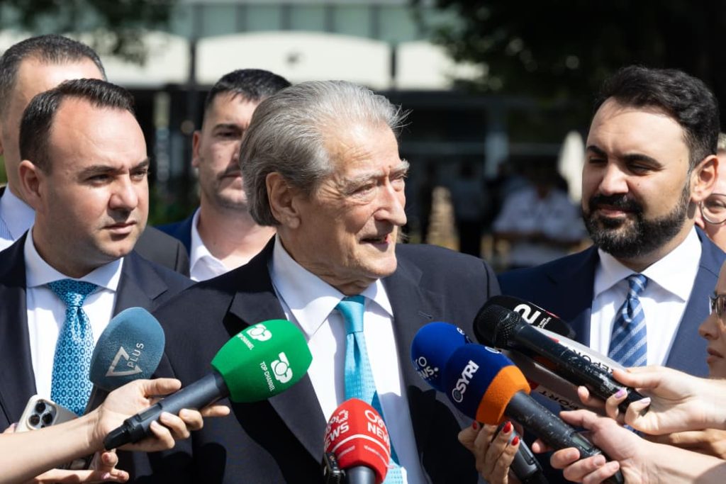 Berisha kërkon shkrirjen e Kuvendit: Të hapet rruga për zgjidhjen që kërkon mbarë rinia dhe qytetarët shqiptarë